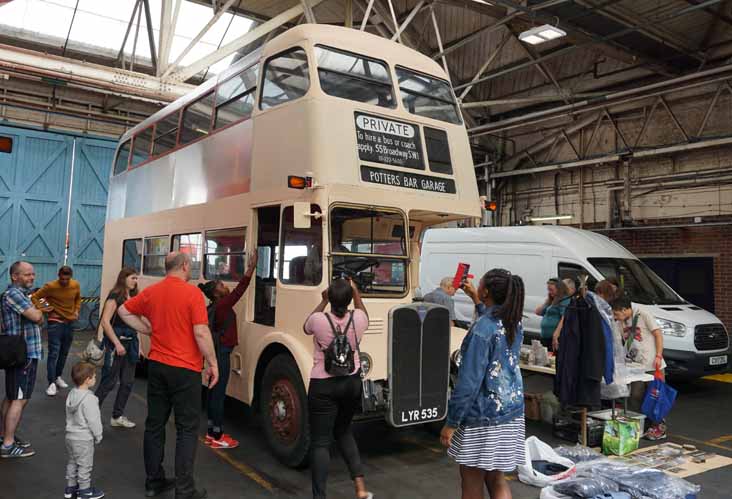 London Transport AEC Regent 3RT Weymann RT3316